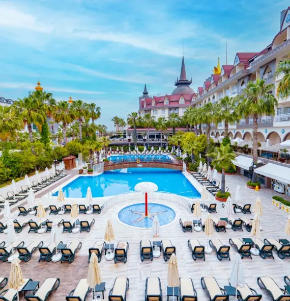 Side Crown Palace Küçük Resim