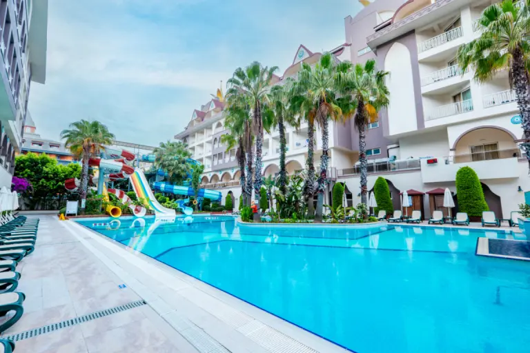 Açık Havuzlar (8/19)