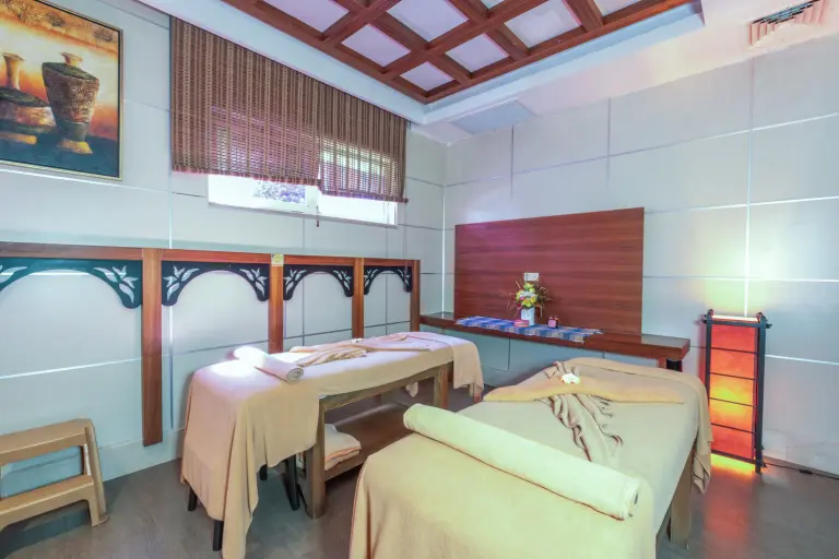 Spa &amp; Wellness (2/3)